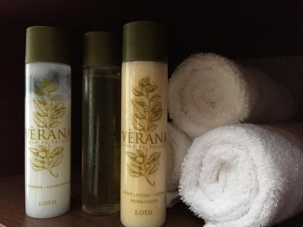 בוגוטה Hotel Lugano Suites מראה חיצוני תמונה