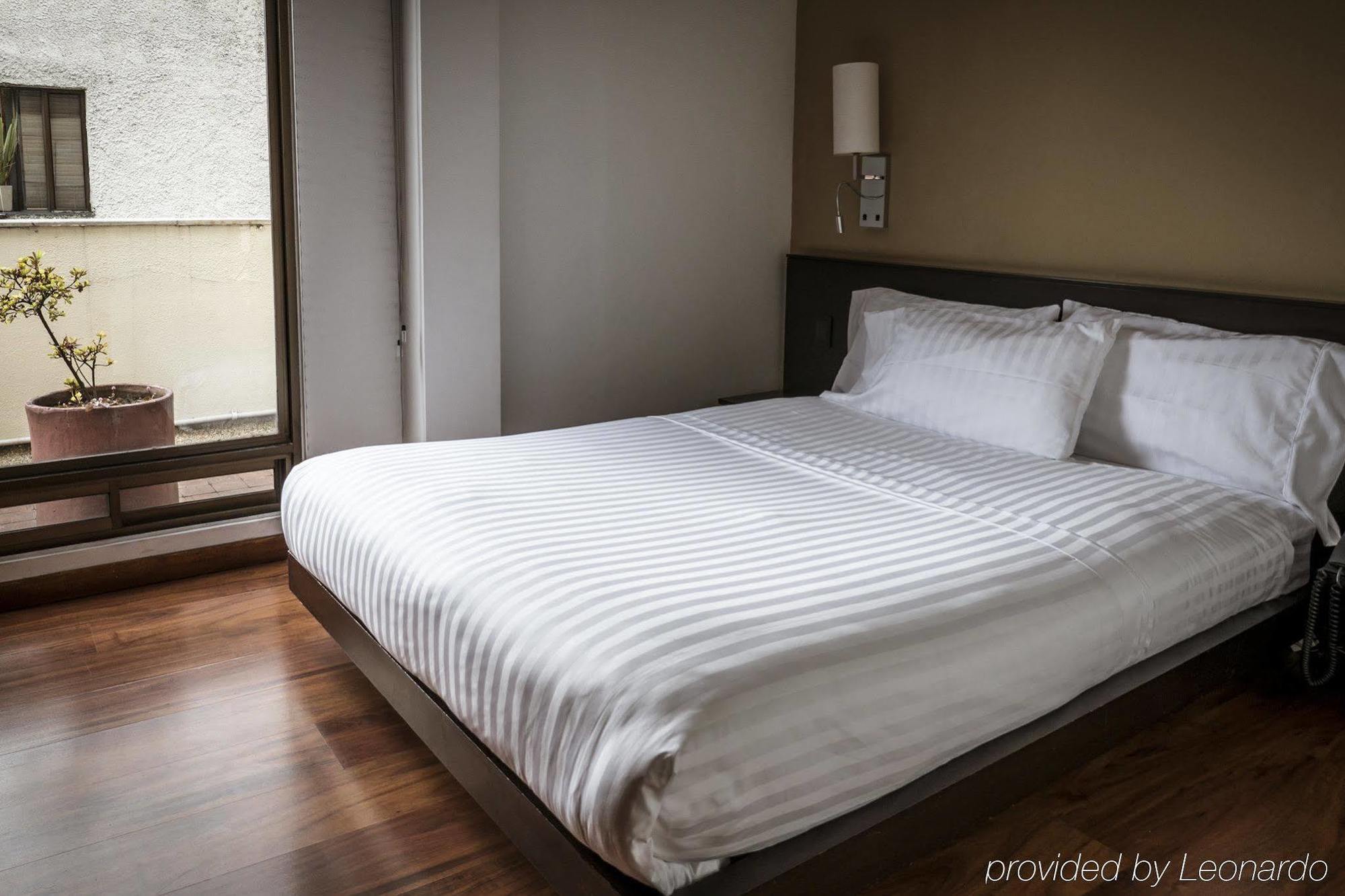 בוגוטה Hotel Lugano Suites מראה חיצוני תמונה