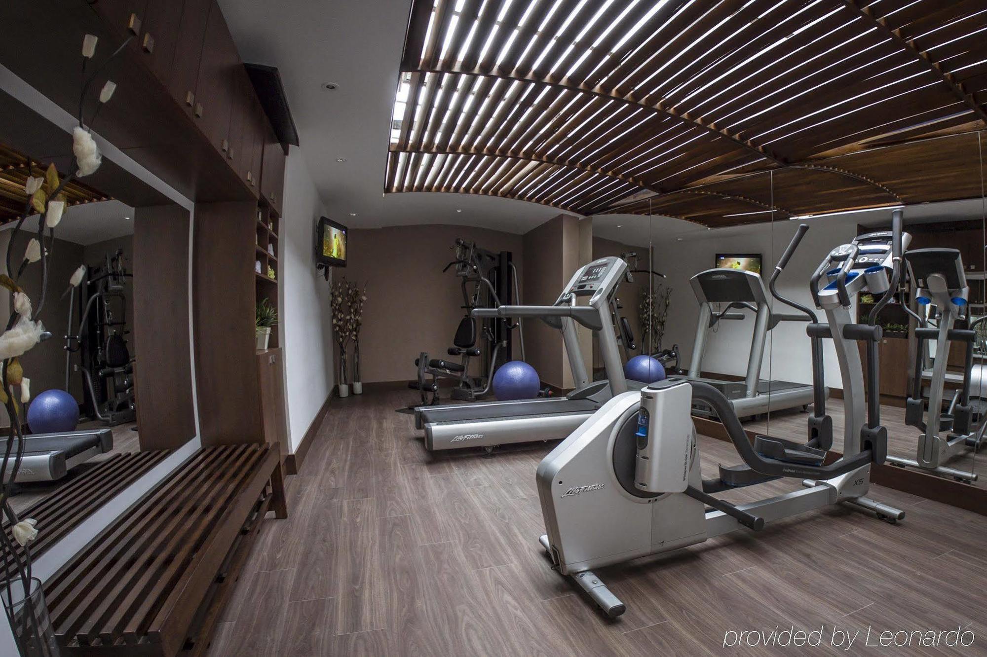 בוגוטה Hotel Lugano Suites מראה חיצוני תמונה