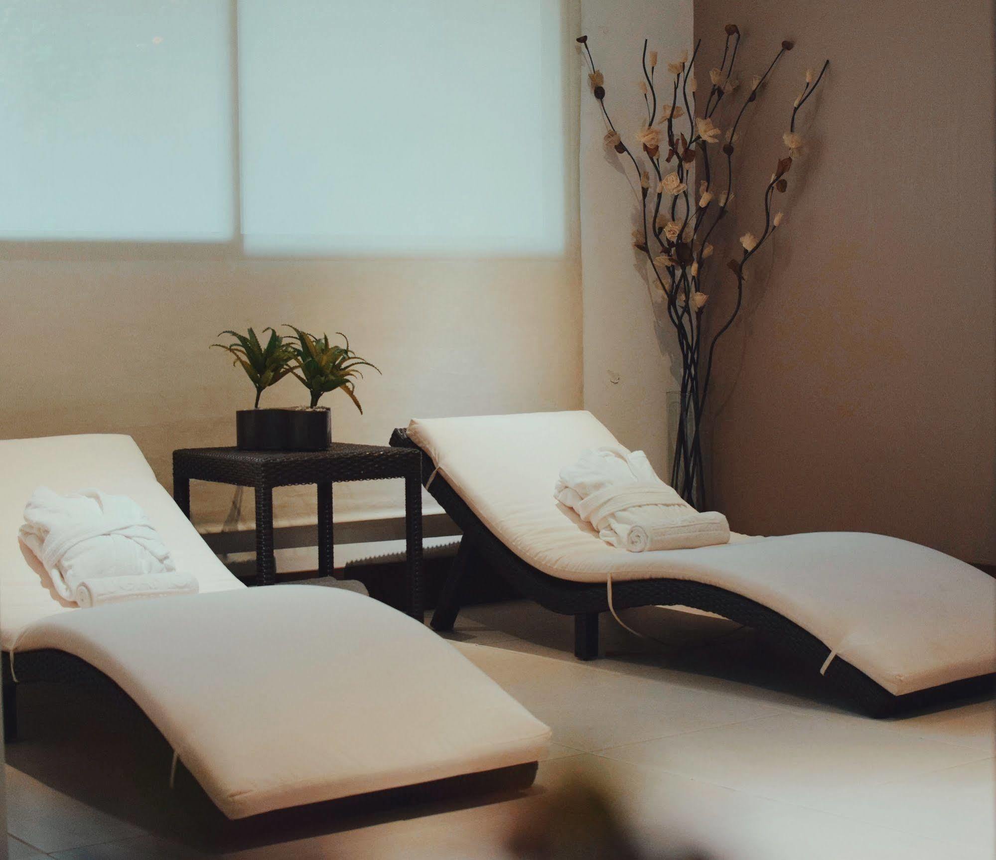 בוגוטה Hotel Lugano Suites מראה חיצוני תמונה