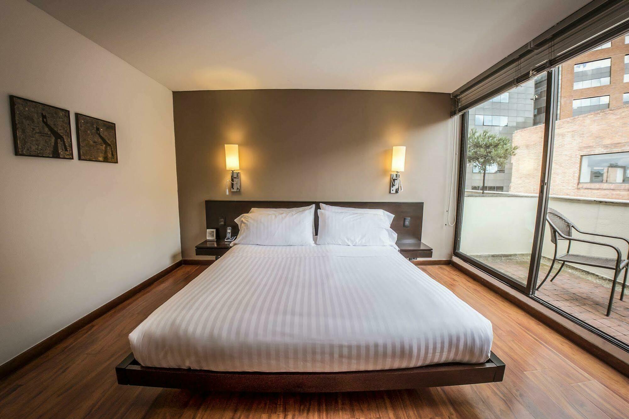 בוגוטה Hotel Lugano Suites מראה חיצוני תמונה